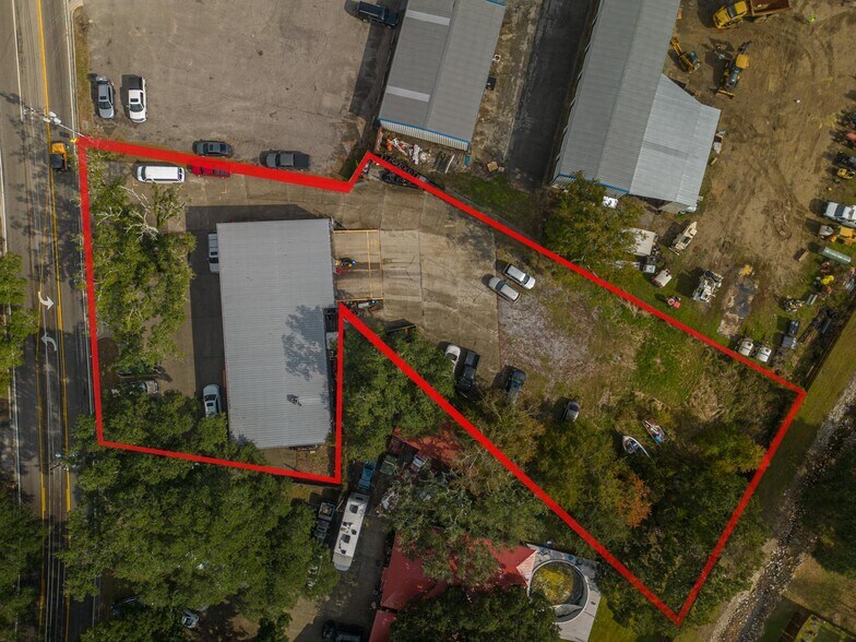 More Photos Of 4283 Popps Ferry Rd, Diberville Auto Repair For Sale