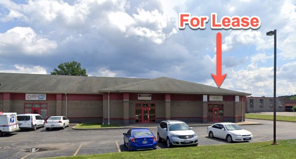 More Photos Of 603-643 N Meridian Rd, Youngstown Showroom For Lease