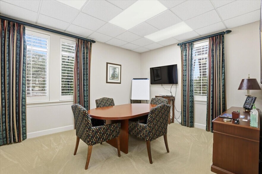 More Photos Of 2120 N Queen St, Kinston Office For Lease