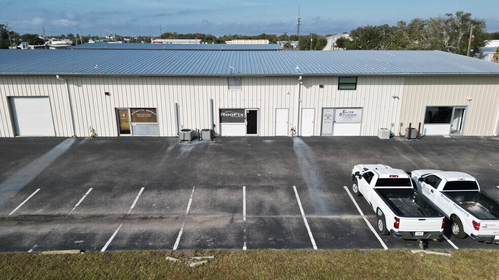 More Photos Of 23375 Janice Ave, Port Charlotte Warehouse For Lease