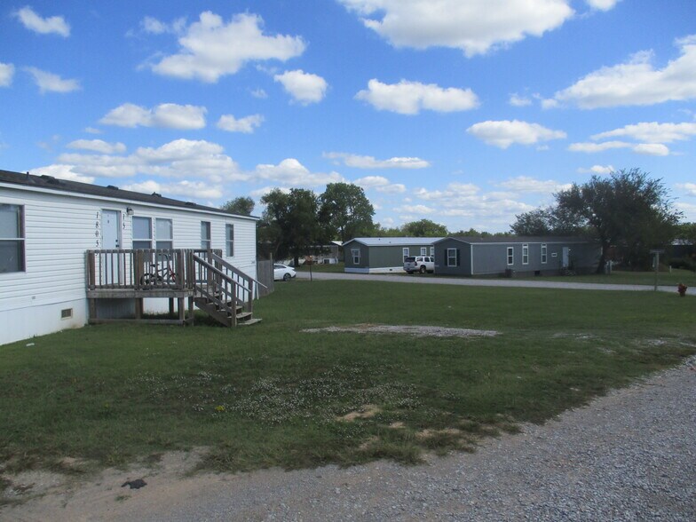 More Photos Of 18105 Coker rd, Bethel Acres Manufactured Housing Mobile Home Park For Sale