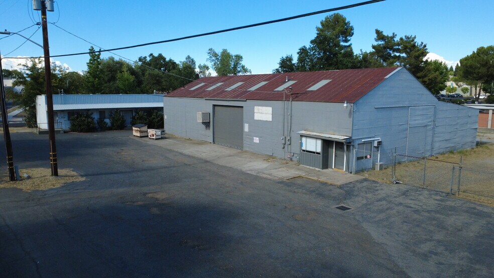 More Photos Of 2651 Henderson, Redding Warehouse For Sale