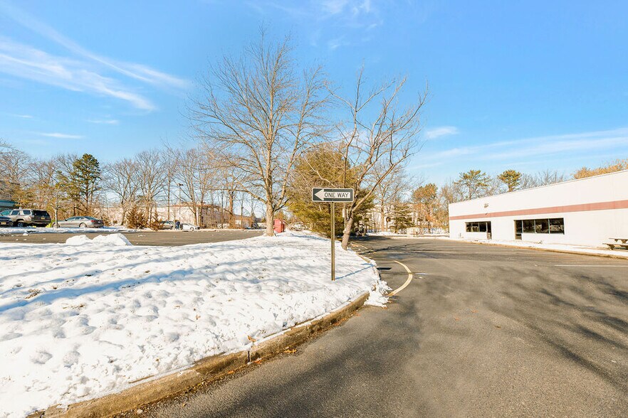 More Photos Of 81 Corbett Way, Eatontown Office For Lease