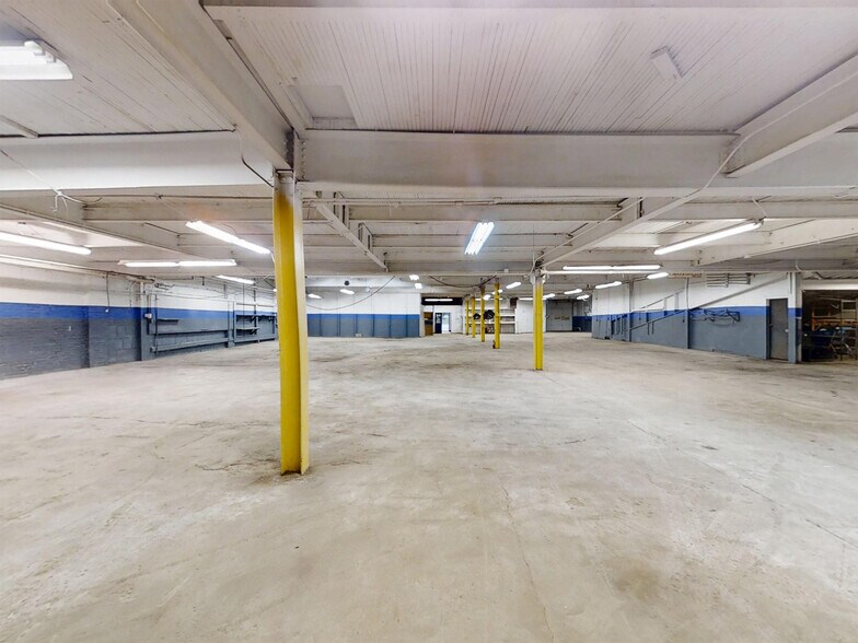 More Photos Of 138 E 12th St, Erie Freestanding For Lease