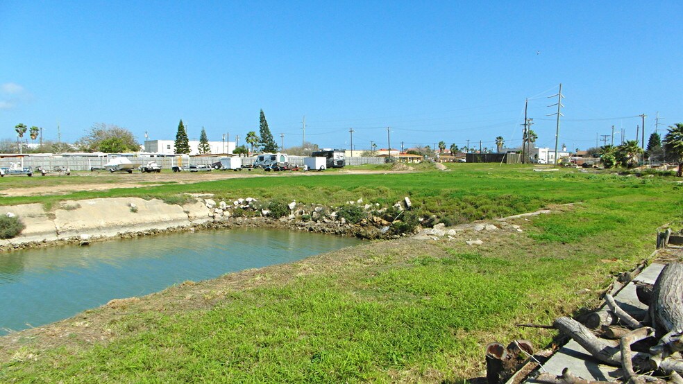 More Photos Of 400 E Washington St, Port Isabel Land For Sale