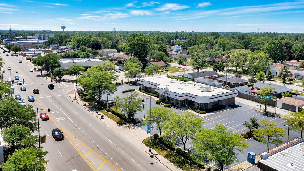 More Photos Of 9300 Waukegan Rd, Morton Grove Medical For Sale
