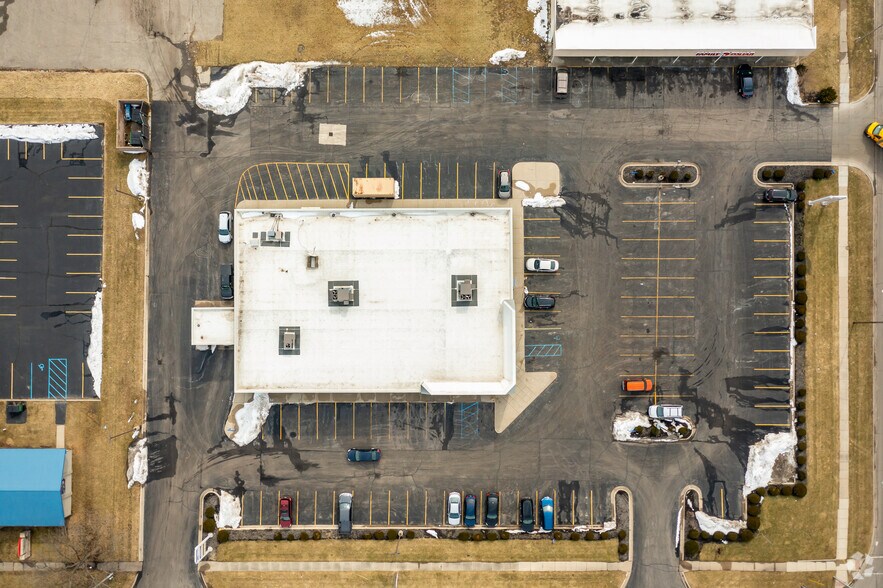 More Photos Of 6026 Lapeer Rd, Burton Storefront Retail Residential For Sale