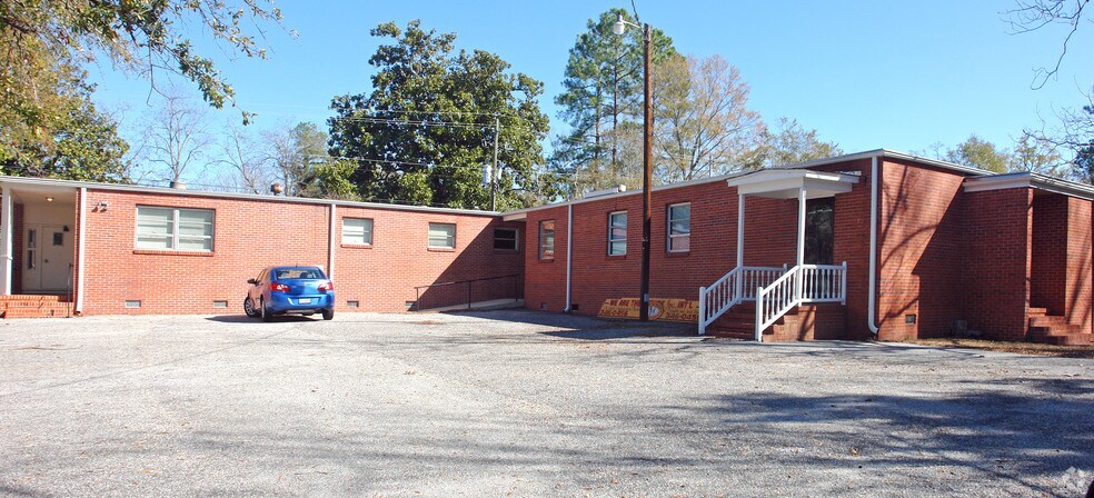 More Photos Of 102 W Market St, Timmonsville Medical For Sale
