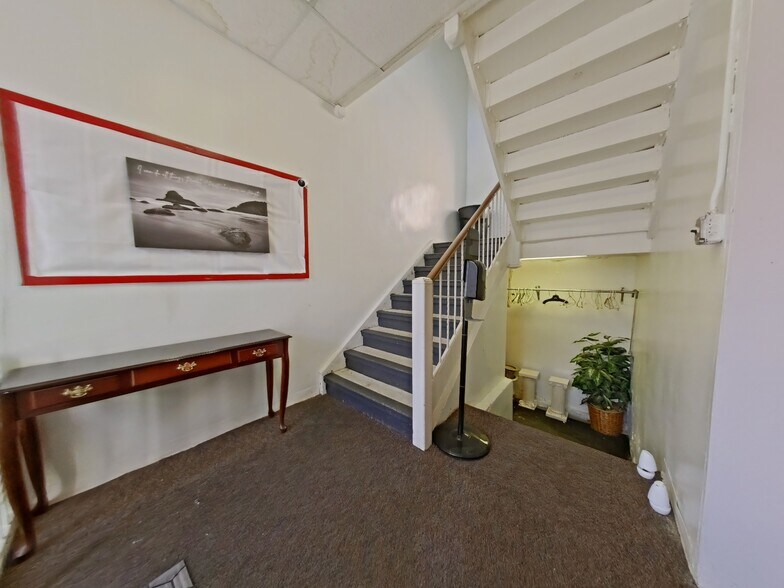 More Photos Of 3914 N 6th St, Philadelphia Religious Facility For Sale