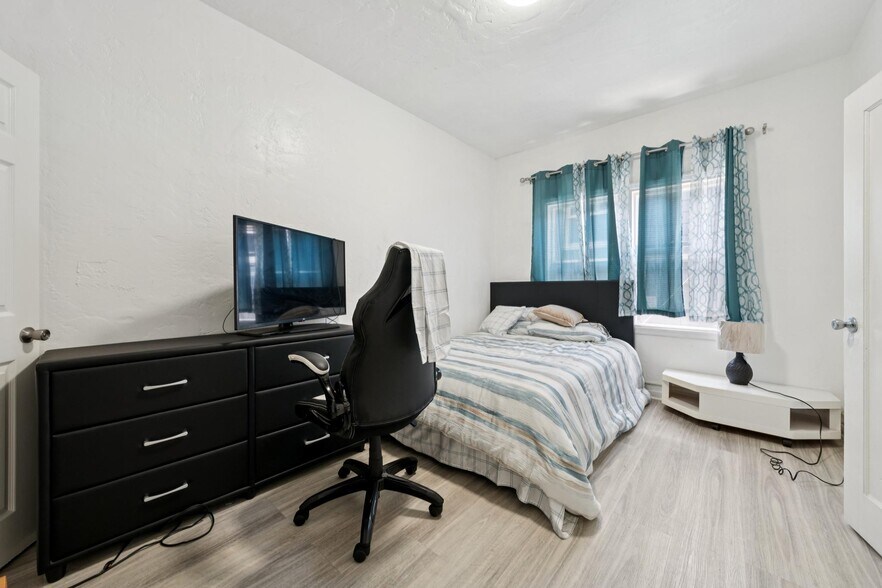 More Photos Of 1360 Berkeley Way, Berkeley Apartments For Sale