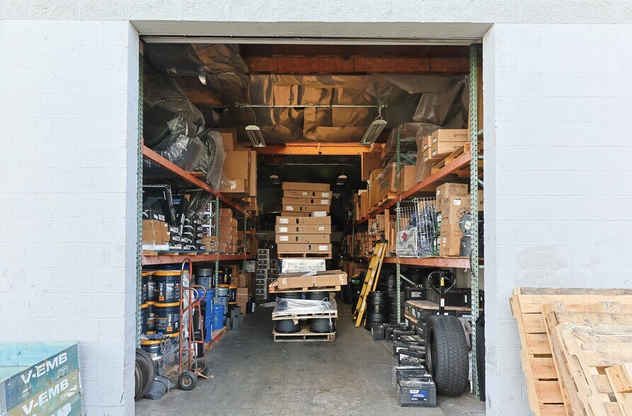 More Photos Of 401 E Gardena Blvd, Gardena Unknown For Lease