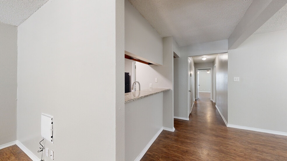 More Photos Of 14900 Nacogdoches Rd, San Antonio Apartments For Sale