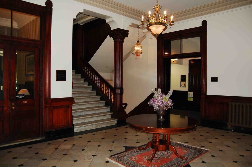 More Photos Of 1 Thompson Sq, Charlestown Loft Creative Space For Lease