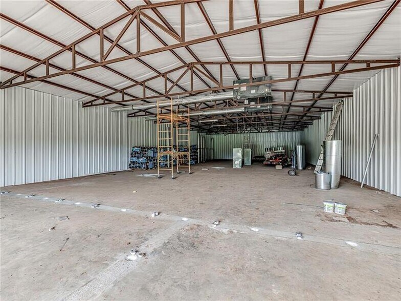 More Photos Of 336241 E 980 Rd, Wellston Industrial For Sale