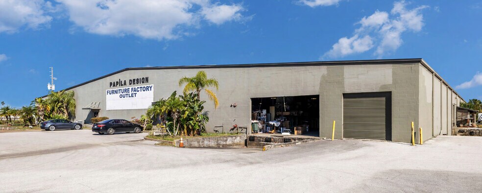 More Photos Of 701 W Landstreet Rd, Orlando Warehouse For Sale