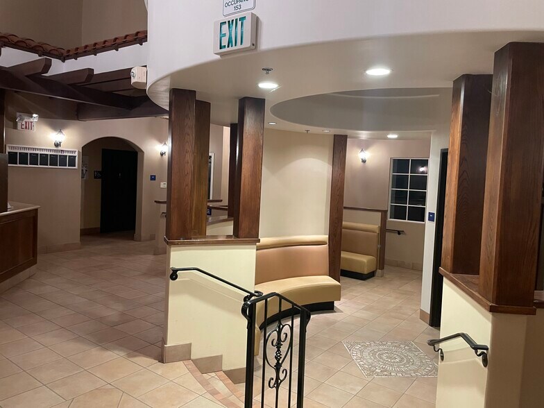 More Photos Of 125 S 10th St, Santa Paula Restaurant For Lease