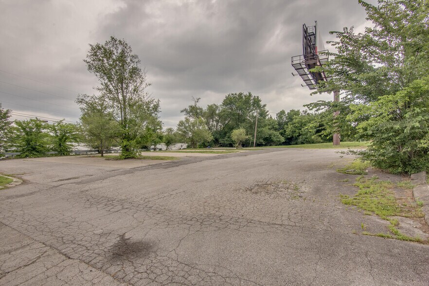 2425 Gallatin Pike N, Madison, TN 37115 Land For Sale