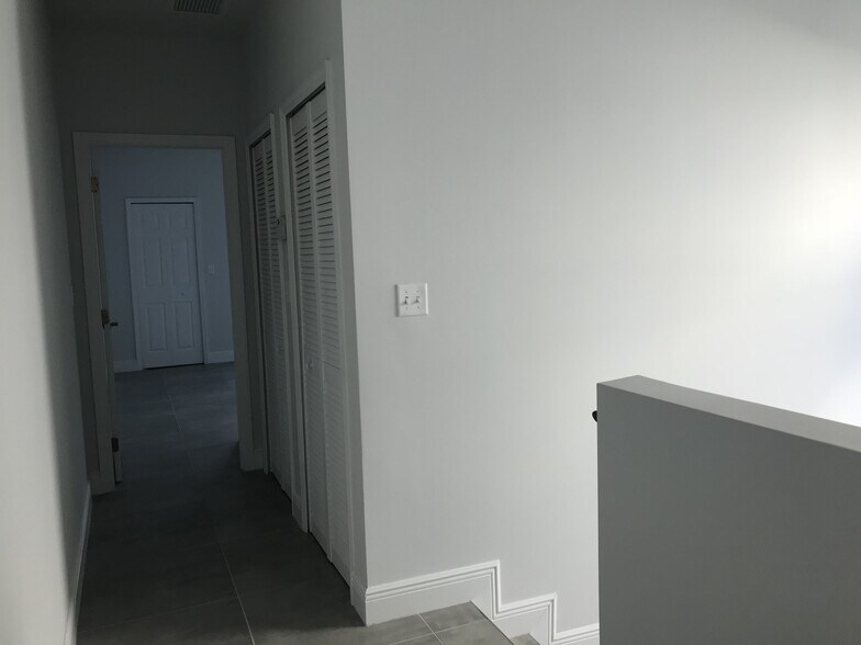 More Photos Of 4364 E 10th Ave, Hialeah Apartments For Sale