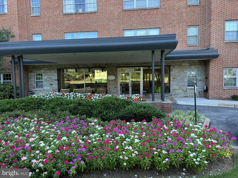 Primary Photo Of 3601 Greenway, Baltimore Apartments For Lease