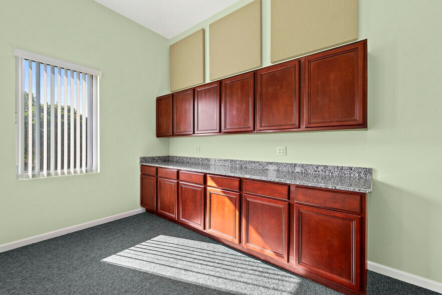 More Photos Of 3270 Highway A1A, Melbourne Beach Office For Lease