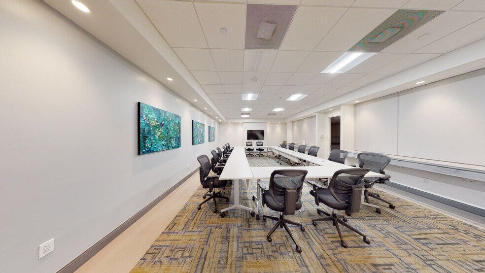 More Photos Of 2 Alhambra Plz, Coral Gables Office Residential For Lease