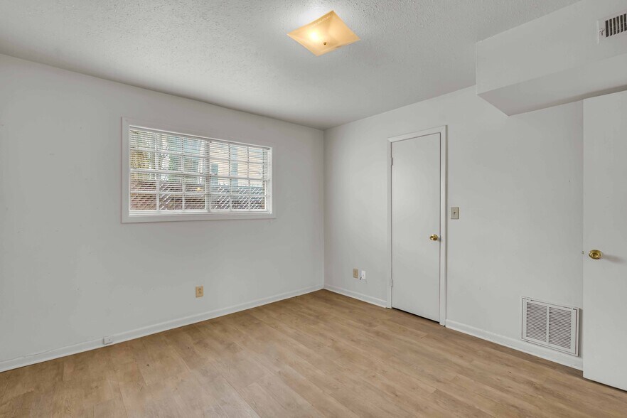 More Photos Of 419 10th St S, Columbus Apartments For Sale