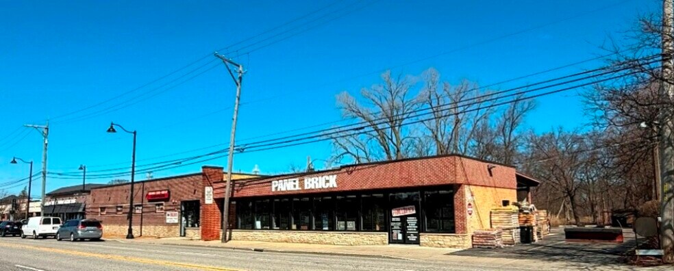 More Photos Of 6959 N Milwaukee Ave, Niles Warehouse For Sale