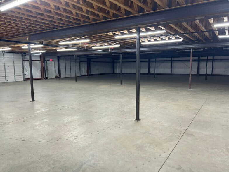 More Photos Of 4388 Sudderth Rd, Buford Warehouse For Sale