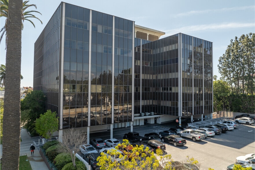 More Photos Of 4311 Wilshire Blvd, Los Angeles Office For Lease