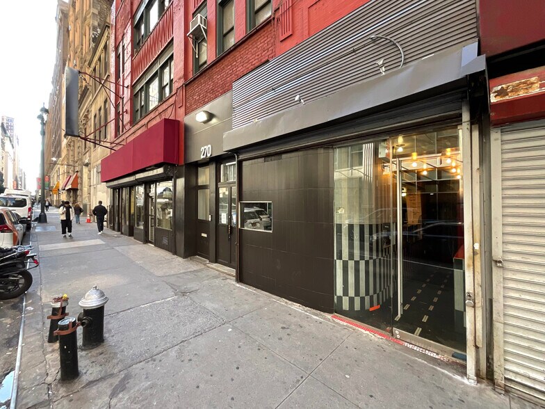 More Photos Of 516 8th Ave, New York Office For Lease