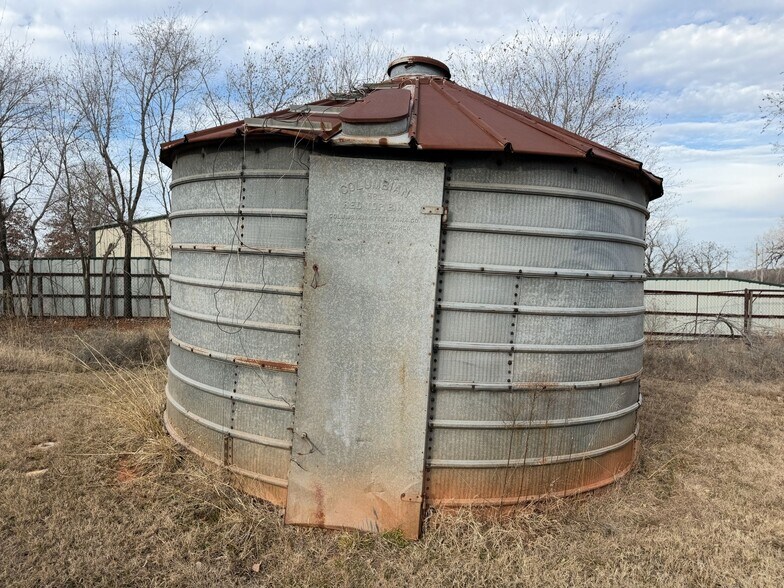 More Photos Of 17 S Cemetery Rd, Tuttle Land For Sale