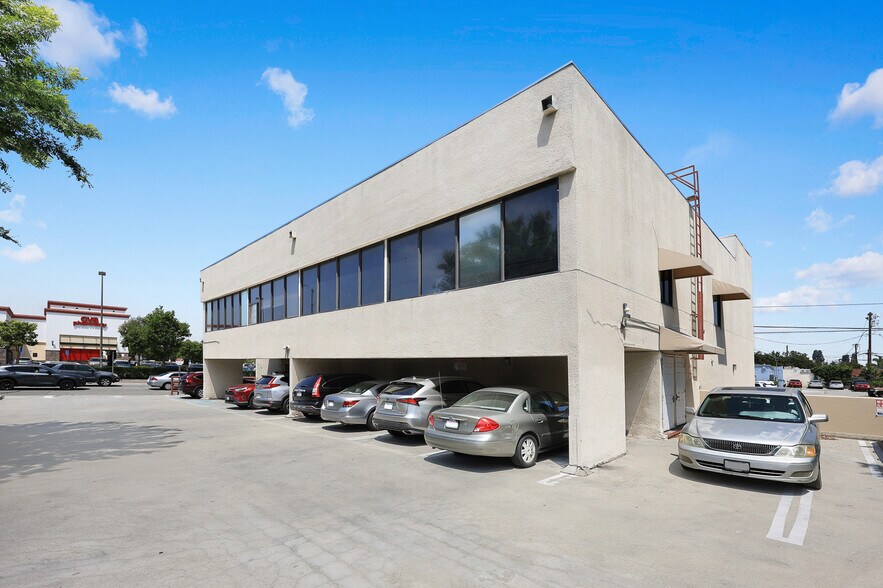 More Photos Of 300 S Garfield Ave, Monterey Park Office For Sale