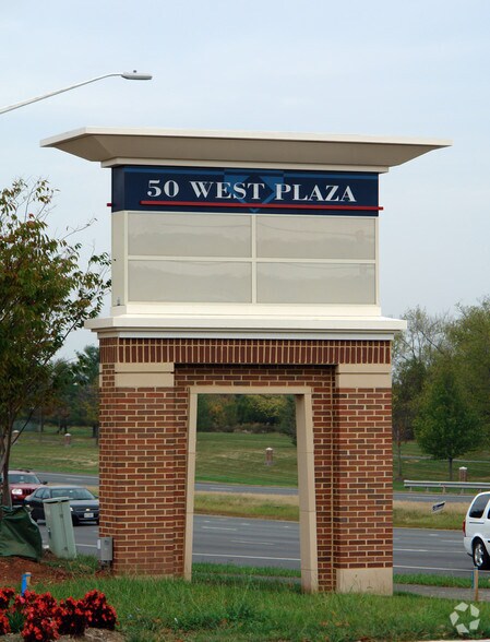 More Photos Of 4070-4088 Airline Pky, Chantilly Freestanding For Lease