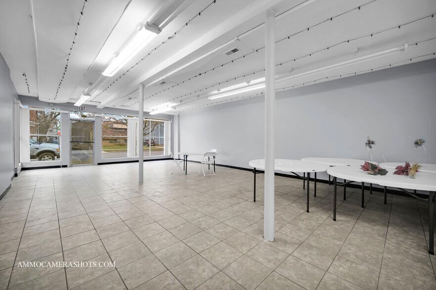 More Photos Of 209-211 5th St, Aurora Storefront For Sale