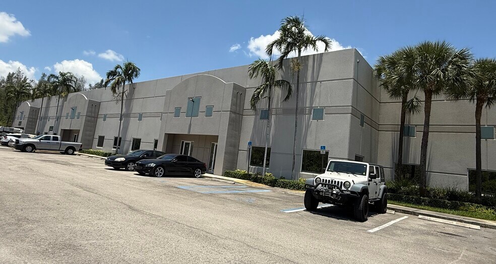 Primary Photo Of 1907 SW 43rd Ter, Deerfield Beach Warehouse For Lease