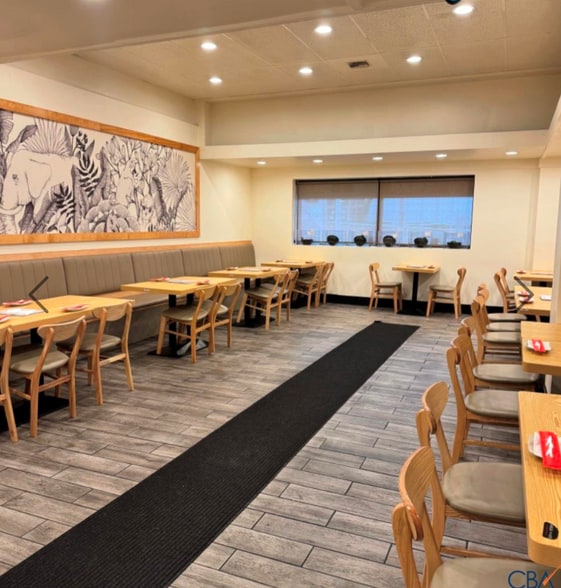 Primary Photo Of 516 S Jackson St, Seattle General Retail For Lease