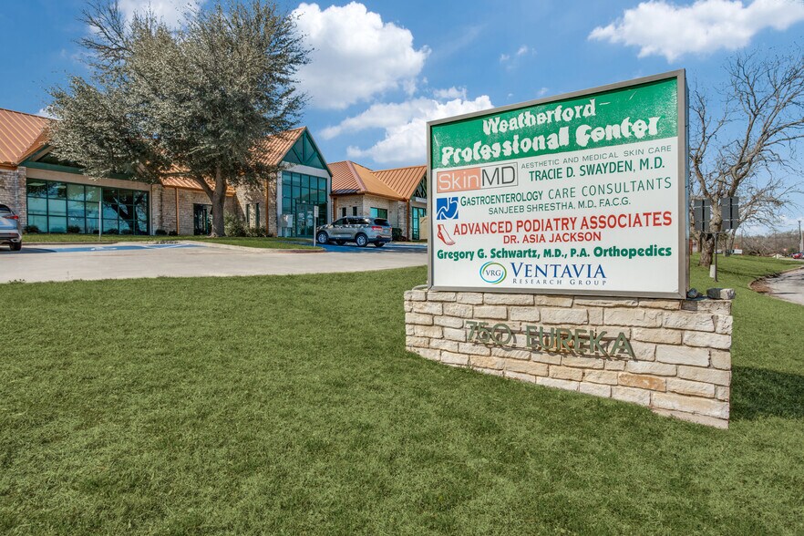 More Photos Of 750 Eureka St, Weatherford Medical For Lease