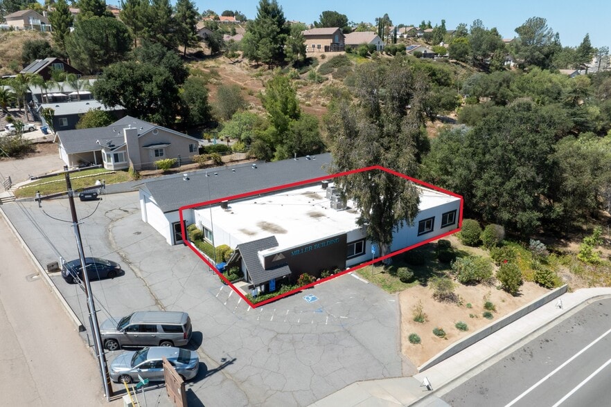 More Photos Of 2707 Alpine Blvd, Alpine Office Residential For Lease