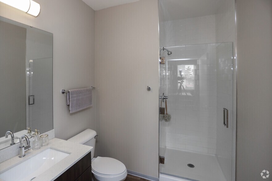 More Photos Of 1425 N Dunn St, Bloomington Apartments For Lease