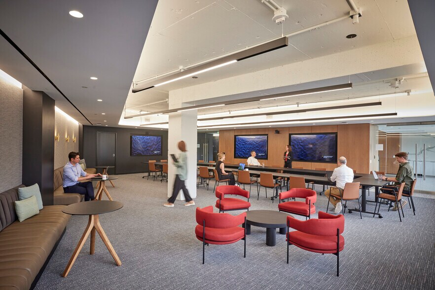 More Photos Of 1101 Connecticut Ave NW, Washington Office For Lease