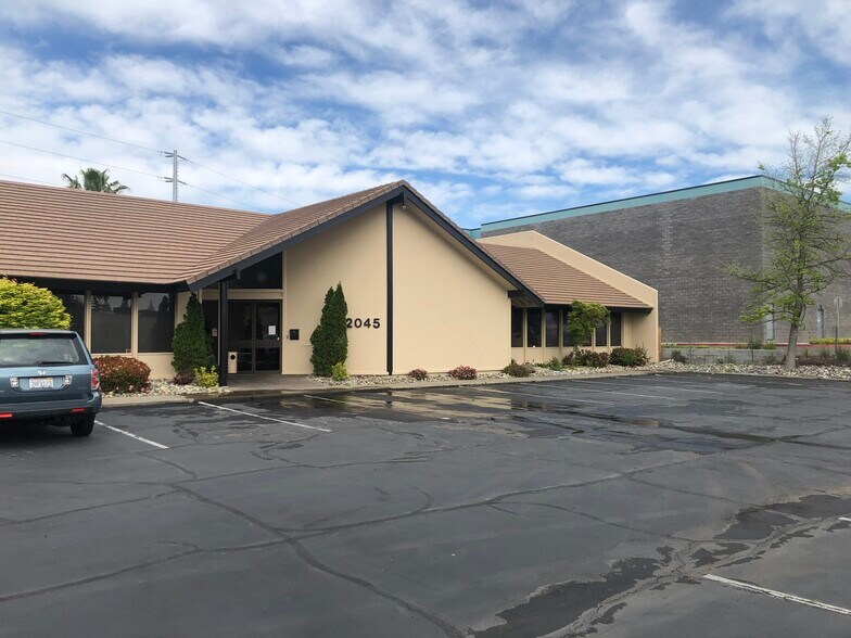 Primary Photo Of 2045 Hallmark Dr, Sacramento Office For Lease