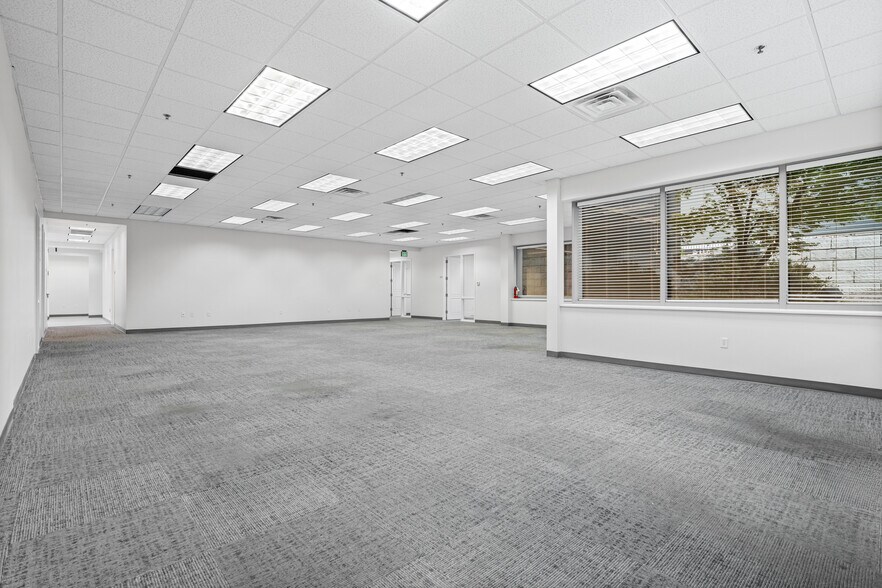 More Photos Of 1365 W Business Park Dr, Orem Office For Lease