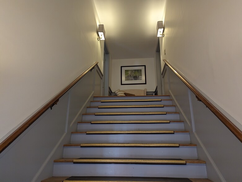 More Photos Of 14 Inn St, Newburyport Office For Lease