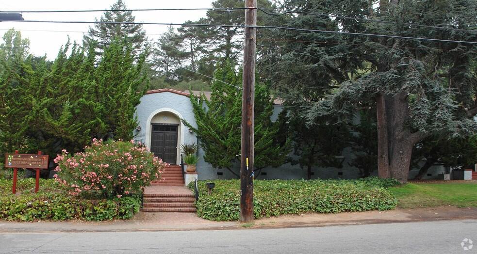 Primary Photo Of 1650 Mountain Blvd, Oakland Lodge Meeting Hall For Sale