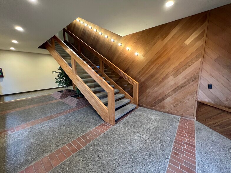 More Photos Of 68 Mitchell Blvd, San Rafael Loft Creative Space For Lease