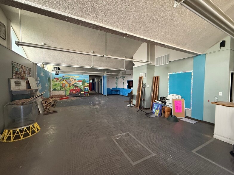 More Photos Of 418 W 4th St, Oxnard Medical For Sale