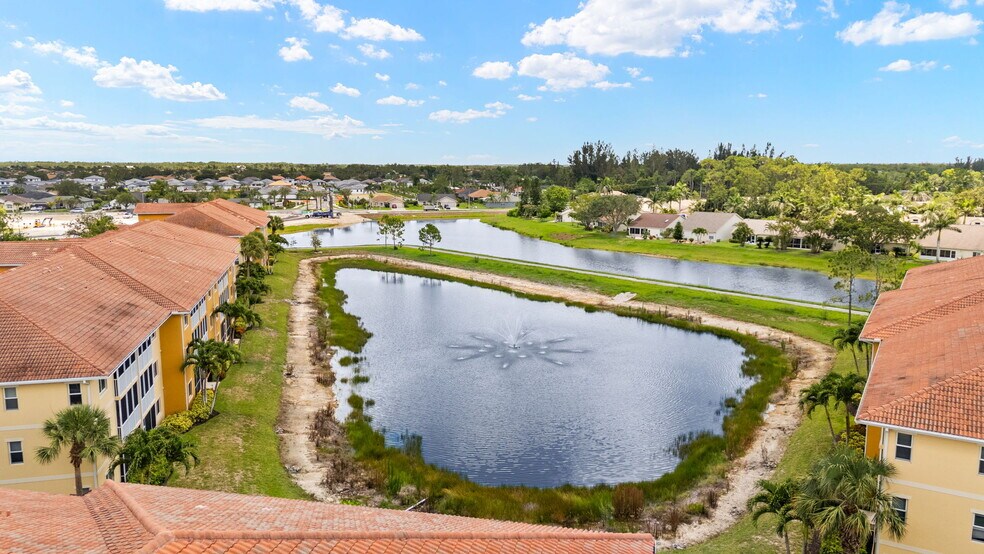 More Photos Of 10000-10030 Maddox Ln, Bonita Springs Apartments For Sale