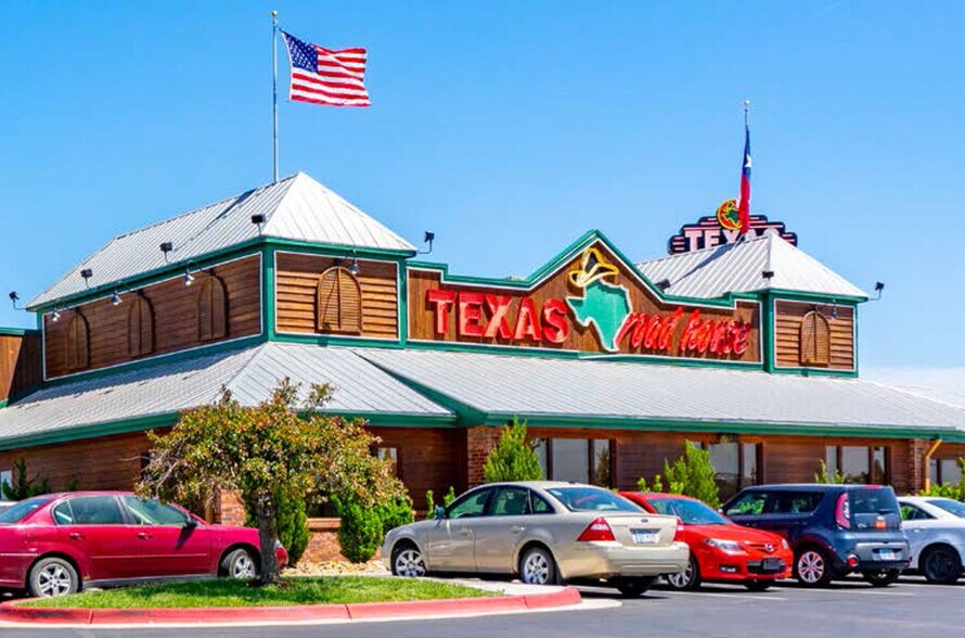 More Photos Of 5900 SW Huntoon St, Topeka Freestanding For Lease