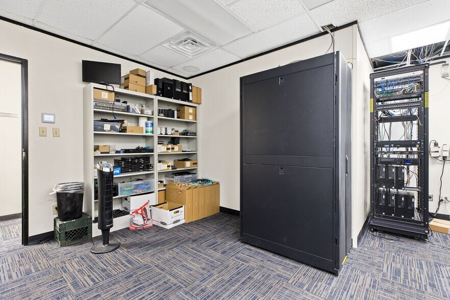 More Photos Of 1101 S Capital Of Texas Hwy, West Lake Hills Office For Lease