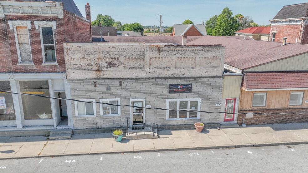 More Photos Of 207 S Railroad St, Brookston General Retail For Sale